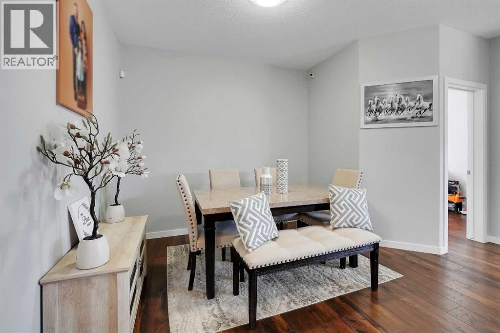 216 Carringvue Manor Nw, Calgary, Alberta  T3P 0W3 - Photo 6 - A2311000