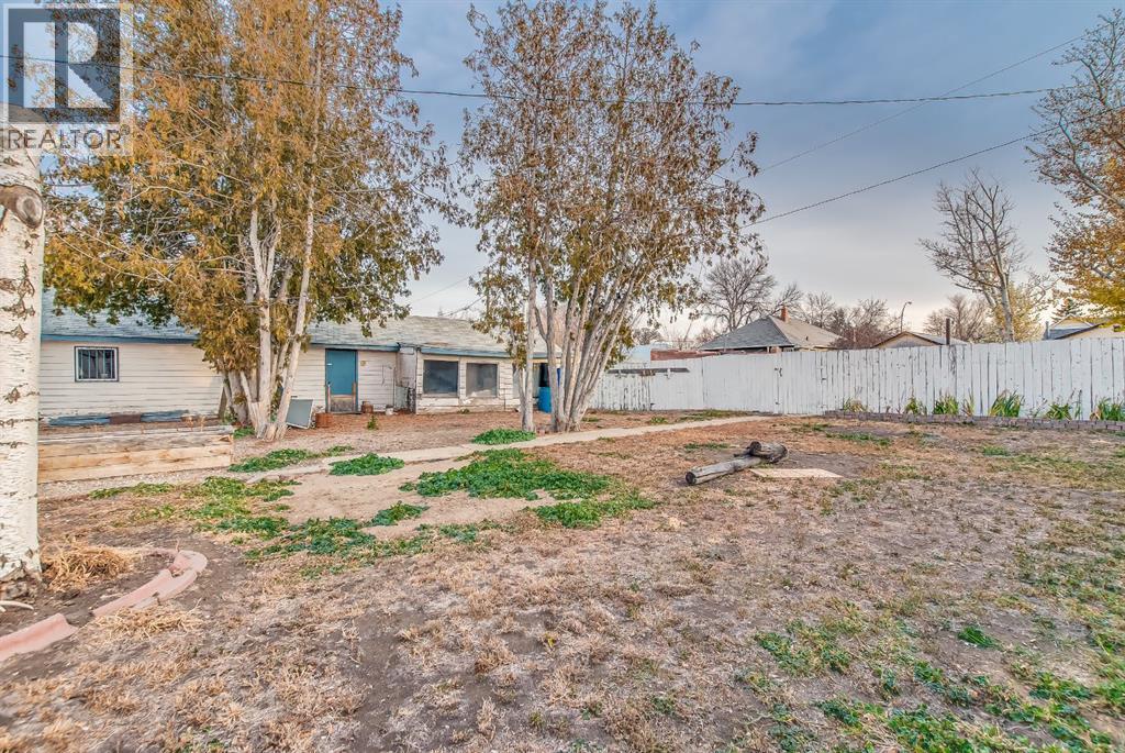 219 4 Street SE, Redcliff, Alberta  T0J 2P0 - Photo 15 - A2316109