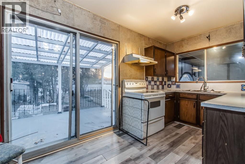 219 4 Street SE, Redcliff, Alberta  T0J 2P0 - Photo 7 - A2316109