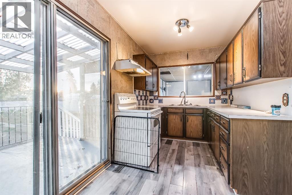 219 4 Street SE, Redcliff, Alberta  T0J 2P0 - Photo 8 - A2316109