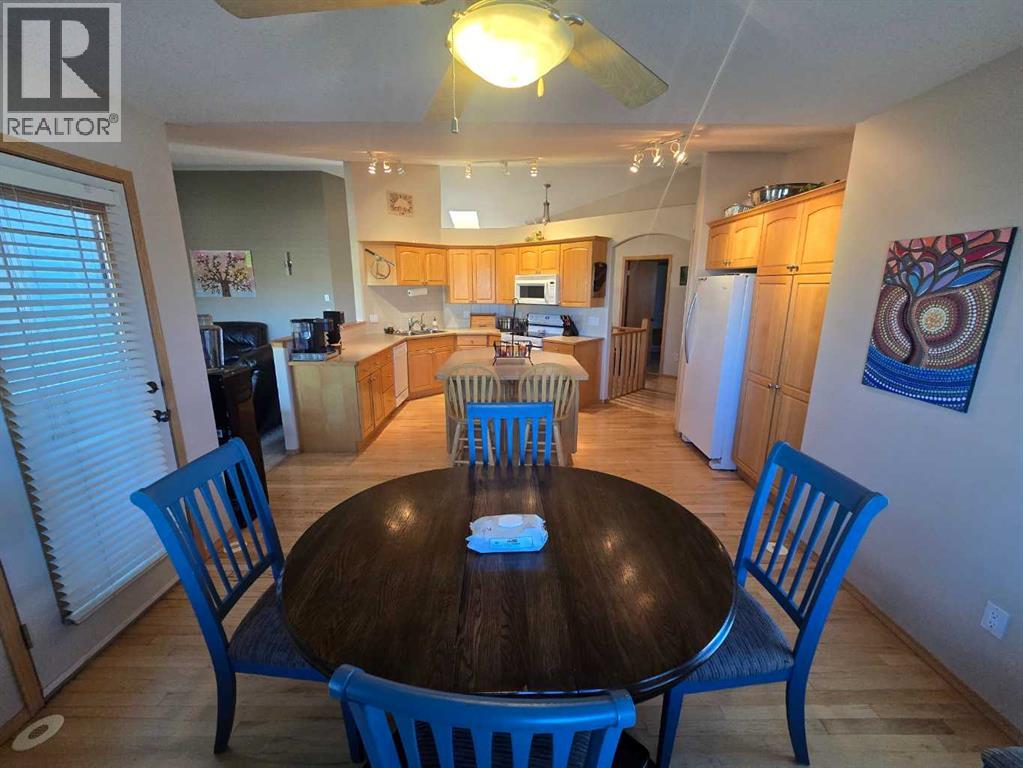 37 Heritage Place NE, Medicine Hat, Alberta  T1C 1X8 - Photo 8 - A2313315