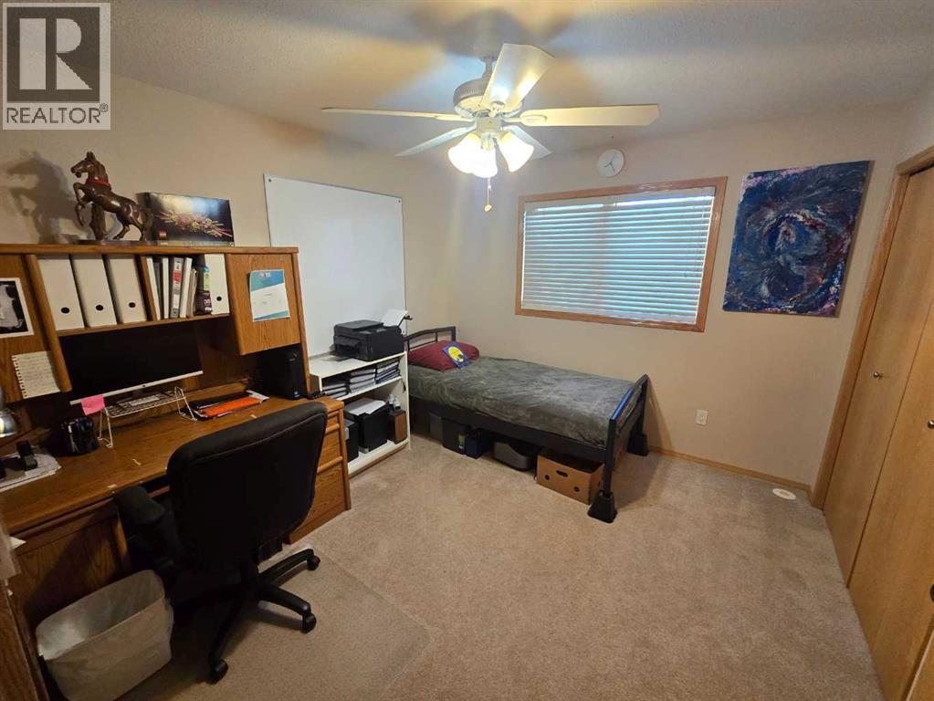 37 Heritage Place NE, Medicine Hat, Alberta  T1C 1X8 - Photo 14 - A2313315