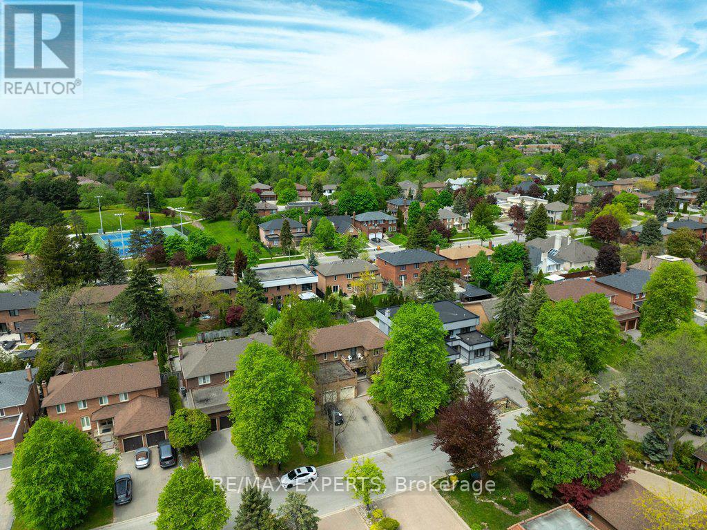 38 Colton Crescent S, Vaughan, Ontario  L4L 3L6 - Photo 5 - N13211720