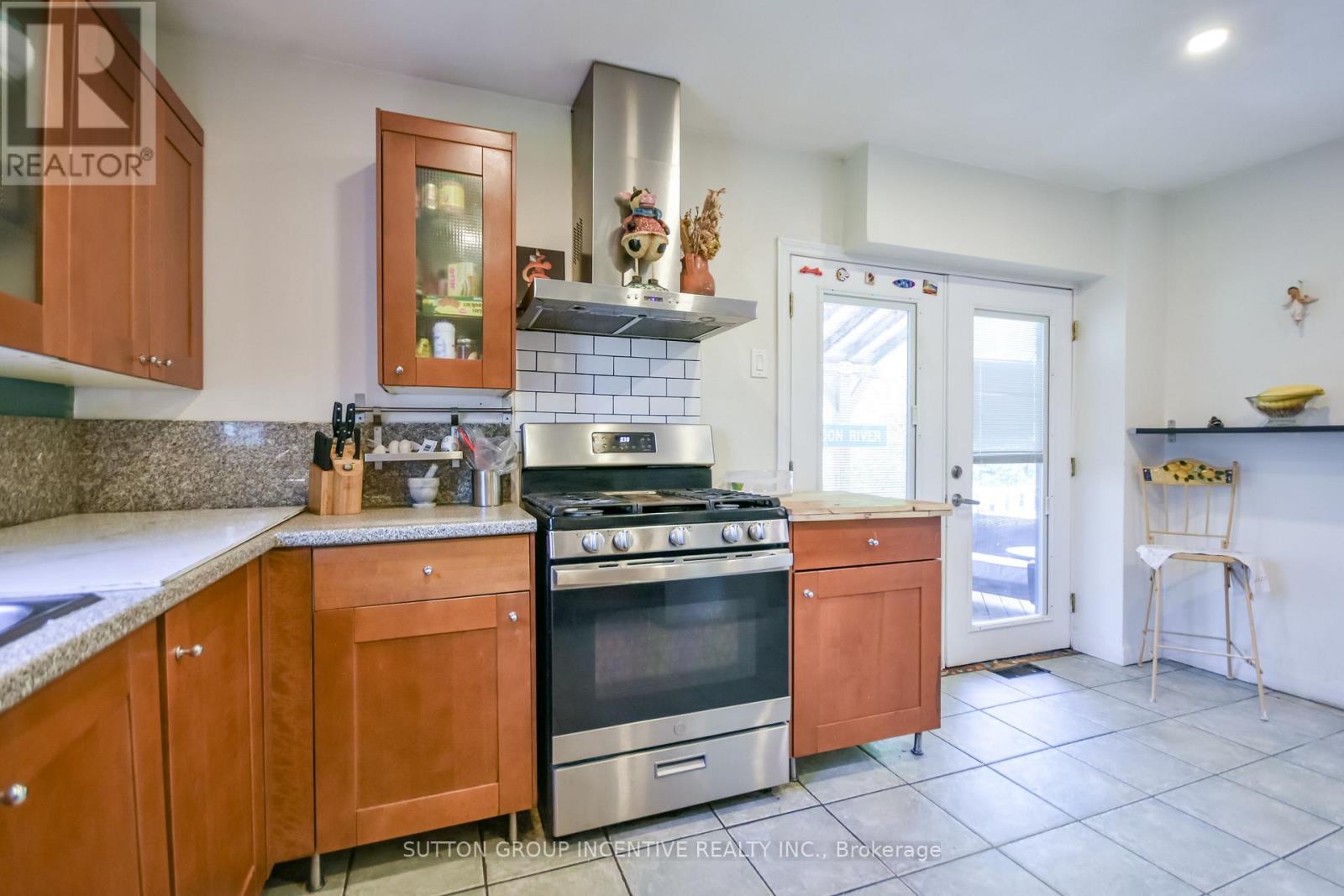 2448 Wallace Avenue, Innisfil, Ontario  L9S 2G5 - Photo 13 - N13214388