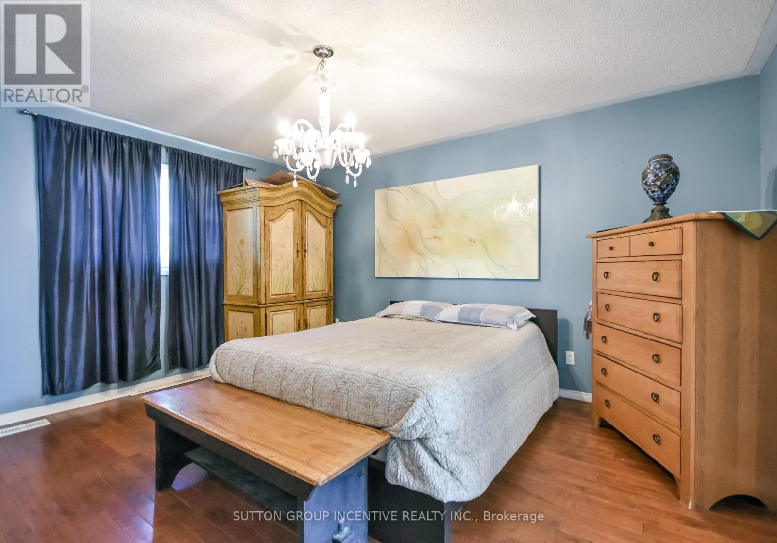2448 Wallace Avenue, Innisfil, Ontario  L9S 2G5 - Photo 19 - N13214388