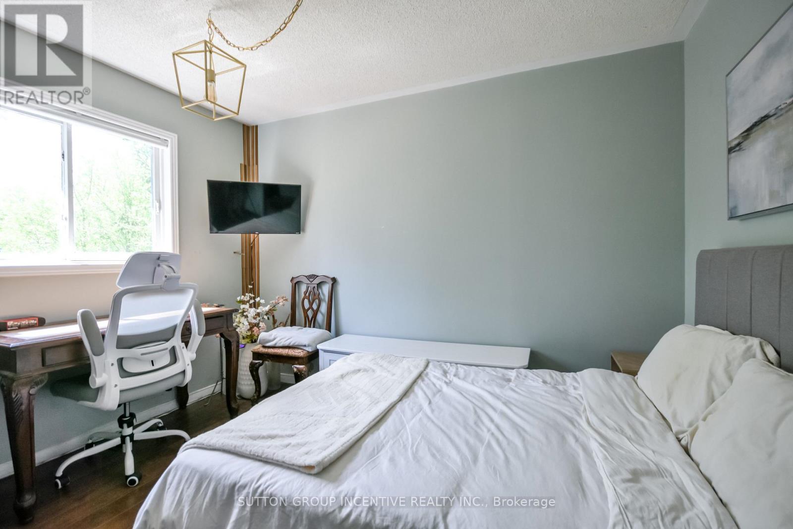 2448 Wallace Avenue, Innisfil, Ontario  L9S 2G5 - Photo 25 - N13214388