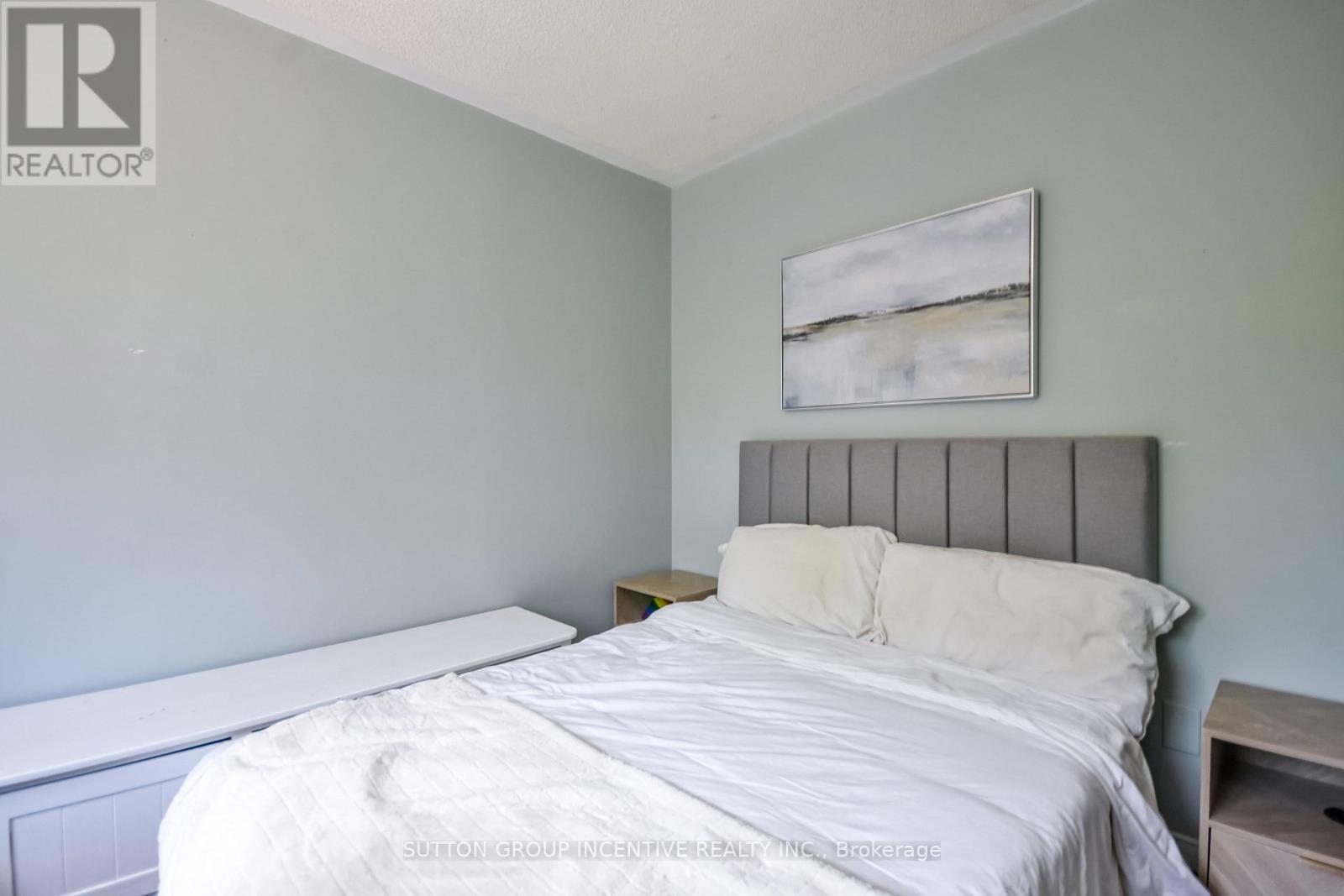 2448 Wallace Avenue, Innisfil, Ontario  L9S 2G5 - Photo 26 - N13214388