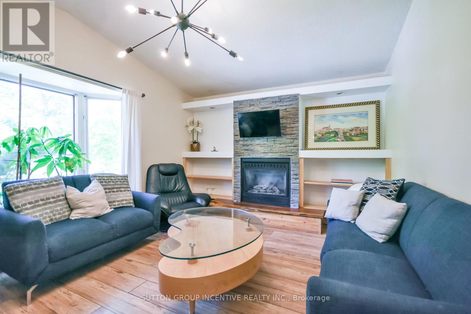 2448 Wallace Avenue, Innisfil, Ontario  L9S 2G5 - Photo 7 - N13214388