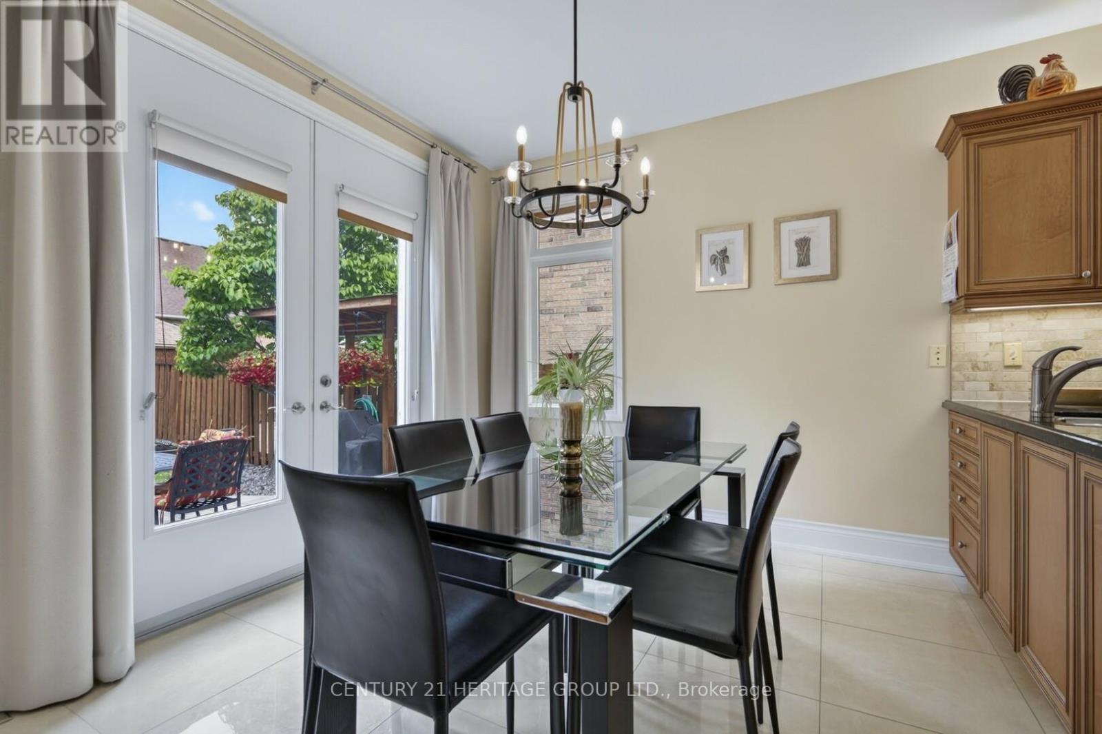 64 Gardiner Drive, Bradford West Gwillimbury, Ontario  L3Z 3E9 - Photo 14 - N13214424