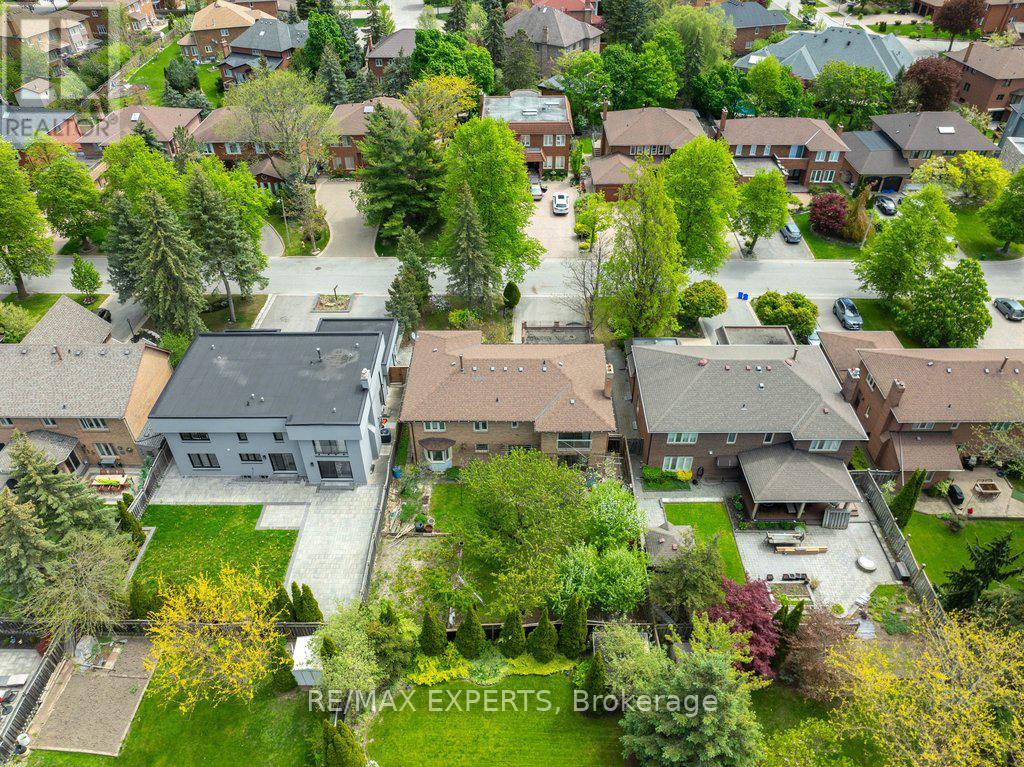 38 Colton Crescent S, Vaughan, Ontario  L4L 3L6 - Photo 9 - N13211720