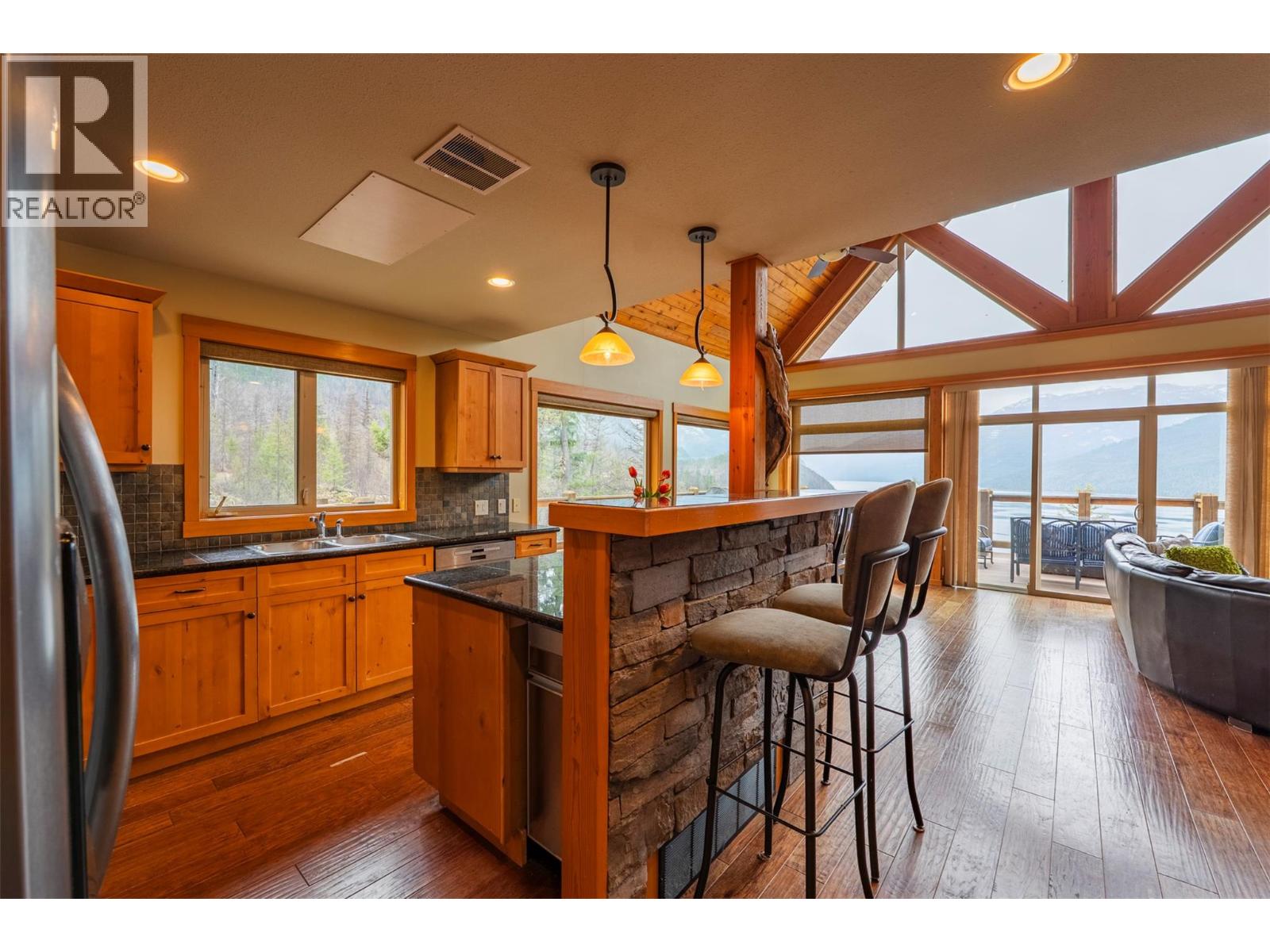 9191 Valhalla View Drive Unit# 3, Slocan, British Columbia  V0G 2B0 - Photo 15 - 10383119