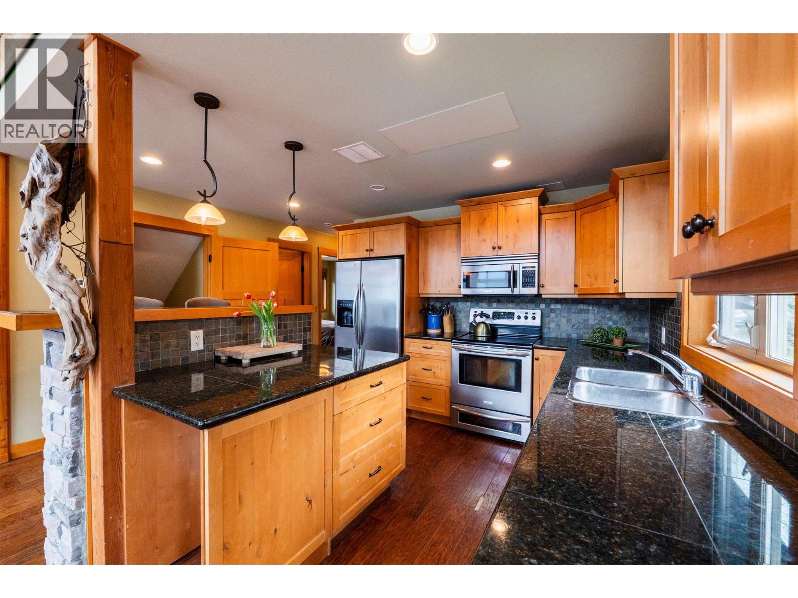 9191 Valhalla View Drive Unit# 3, Slocan, British Columbia  V0G 2B0 - Photo 14 - 10383119