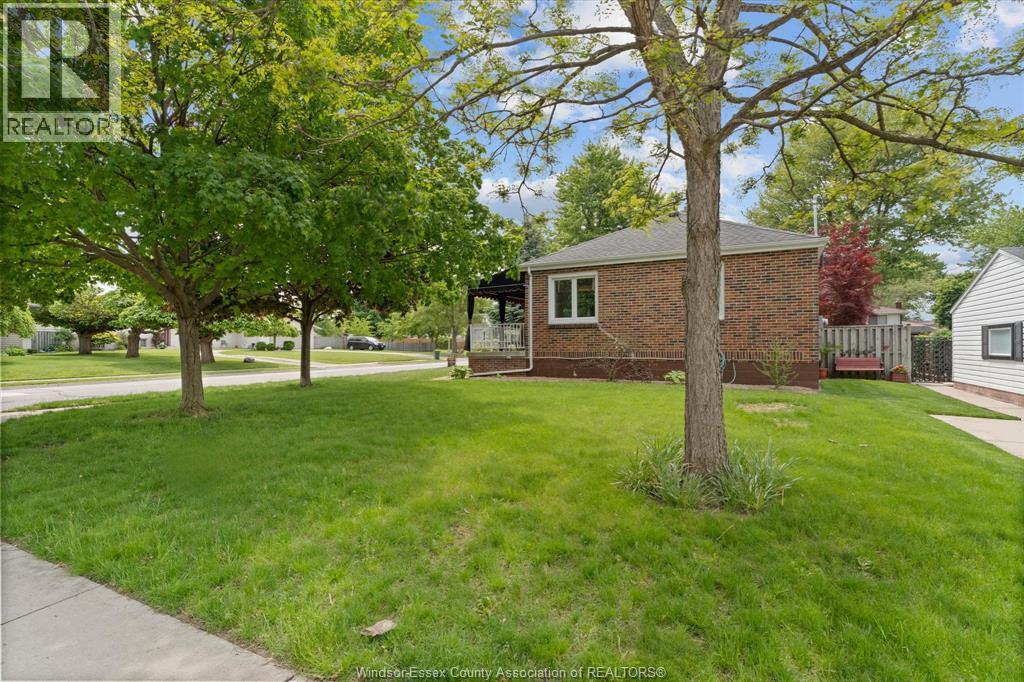 12374 Renaud Street Unit# Main Level, Tecumseh, Ontario  N8N 1P6 - Photo 3 - 26012528