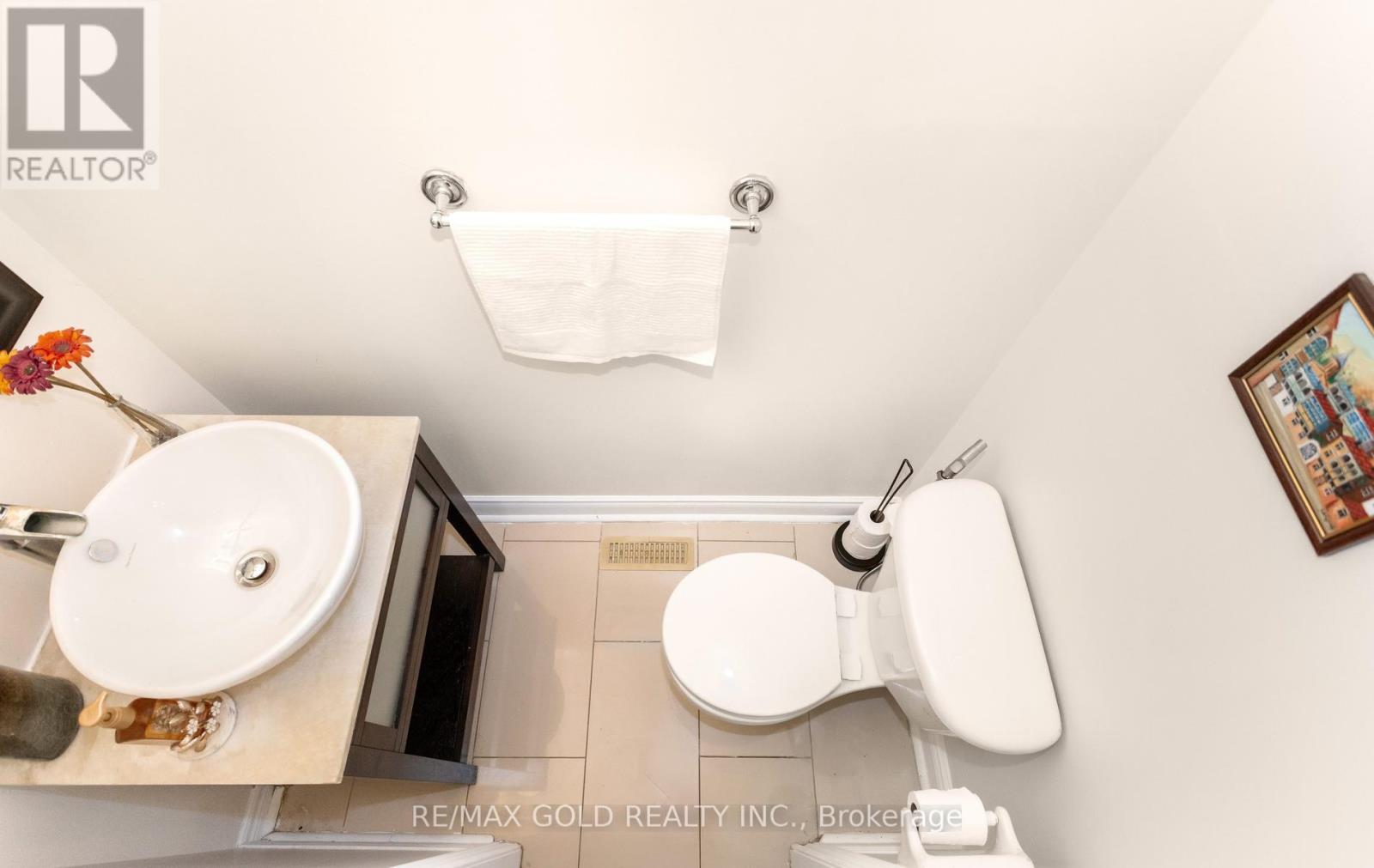 702 Twain Avenue, Mississauga, Ontario  L5W 1K7 - Photo 21 - W13214412