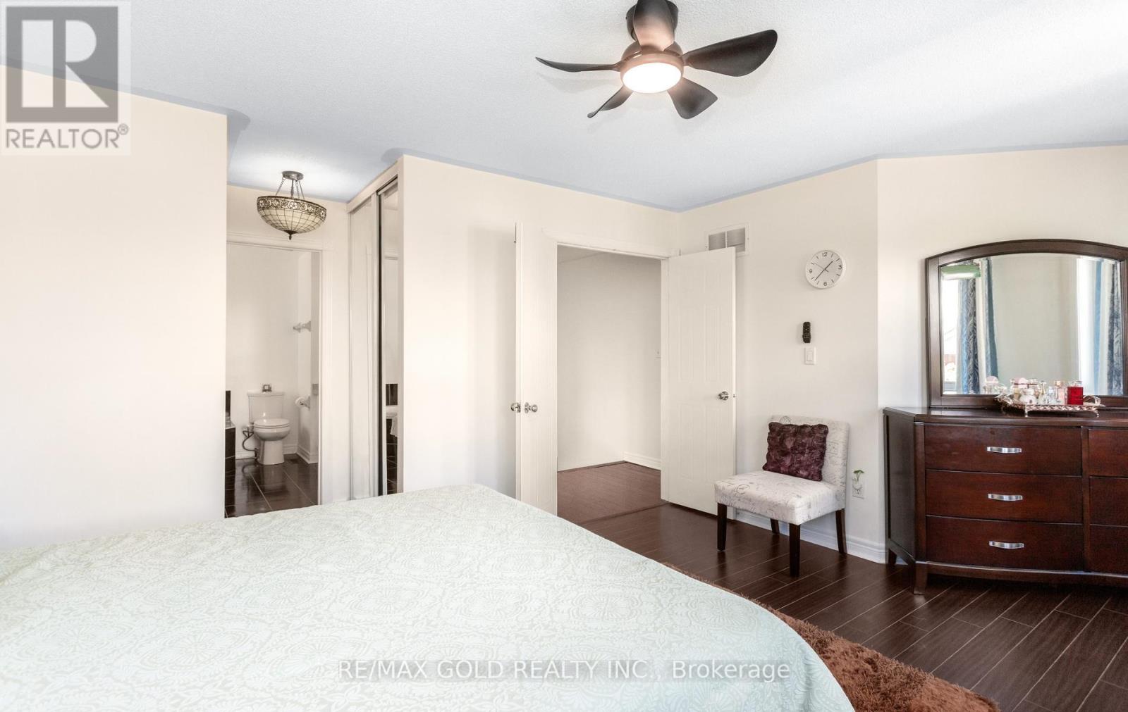 702 Twain Avenue, Mississauga, Ontario  L5W 1K7 - Photo 27 - W13214412