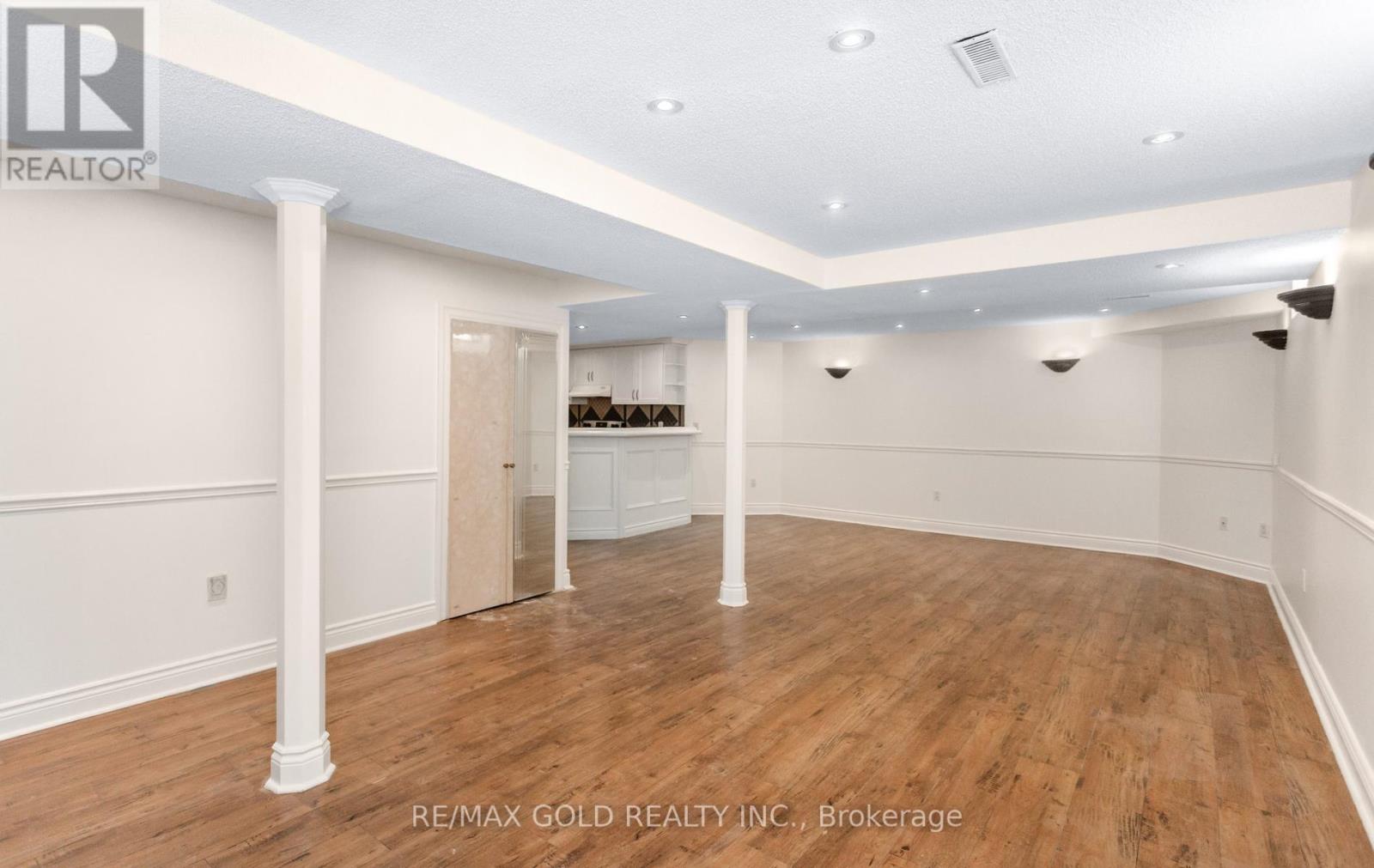 702 Twain Avenue, Mississauga, Ontario  L5W 1K7 - Photo 40 - W13214412