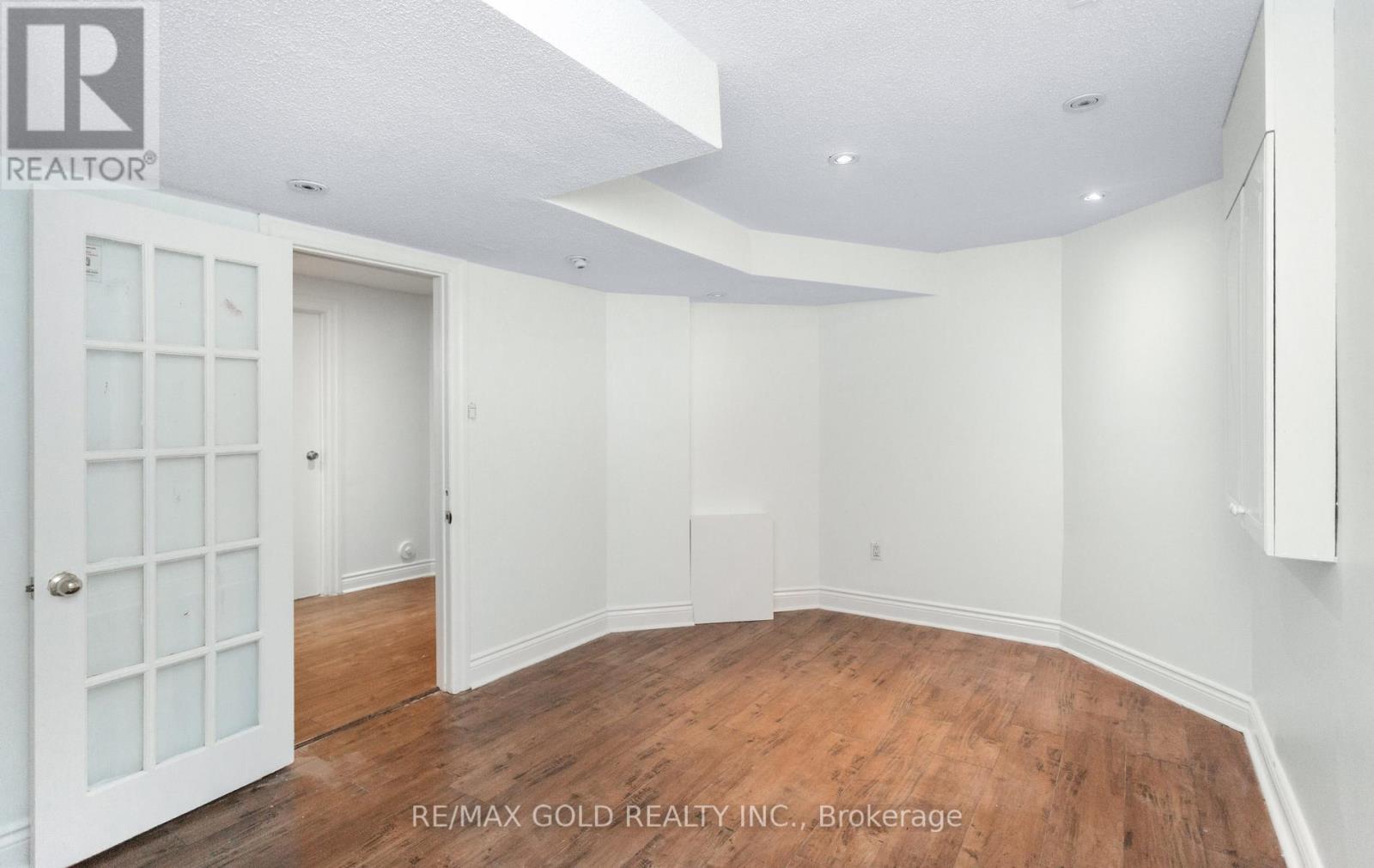 702 Twain Avenue, Mississauga, Ontario  L5W 1K7 - Photo 45 - W13214412