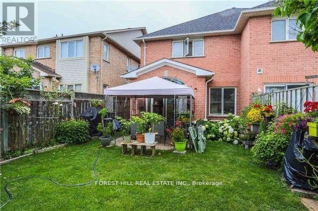 5816 Raftsman Cove Drive, Mississauga, Ontario  L6M 6N9 - Photo 2 - W13214474