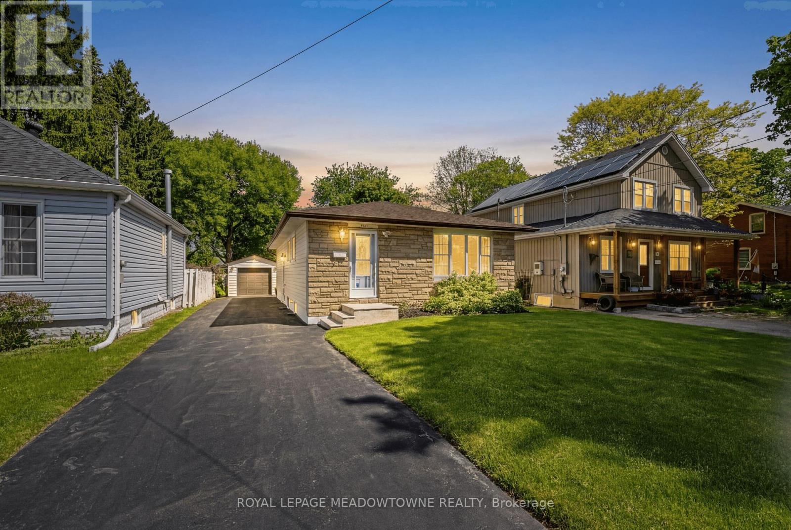 101 KING STREET, Halton Hills, Ontario