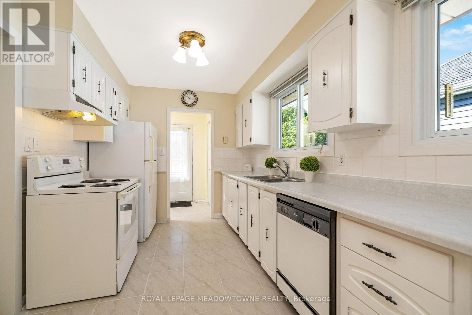 101 King Street, Halton Hills, Ontario  L7G 2G8 - Photo 11 - W13214508