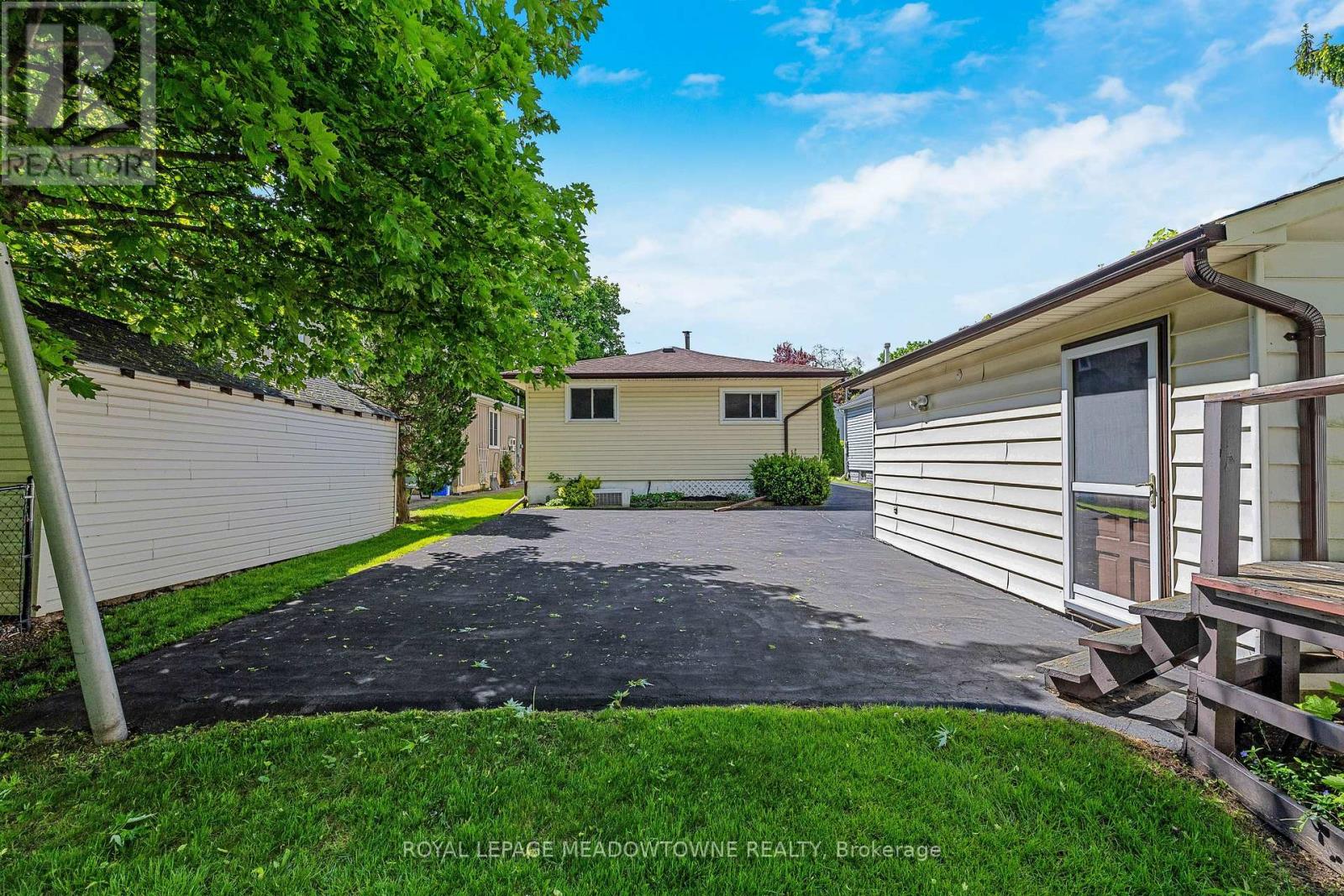 101 King Street, Halton Hills, Ontario  L7G 2G8 - Photo 30 - W13214508