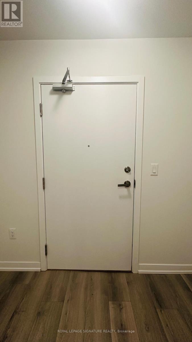 316 - 3401 Ridgeway Drive, Mississauga, Ontario  L5L 0B9 - Photo 3 - W13214526