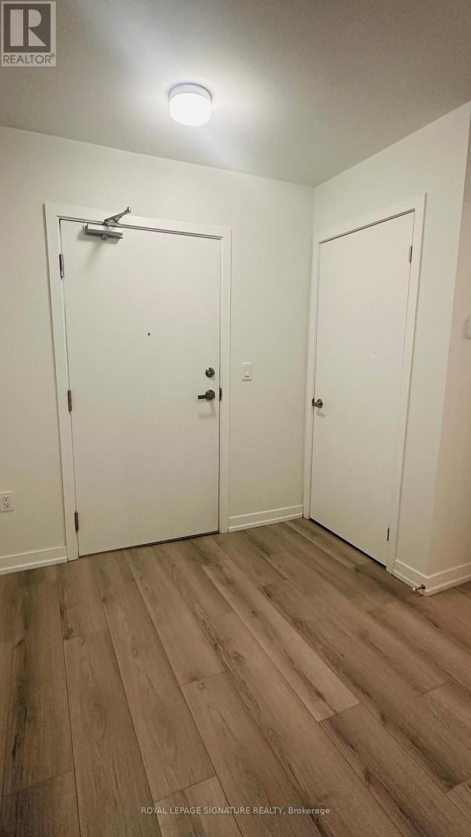 316 - 3401 Ridgeway Drive, Mississauga, Ontario  L5L 0B9 - Photo 4 - W13214526