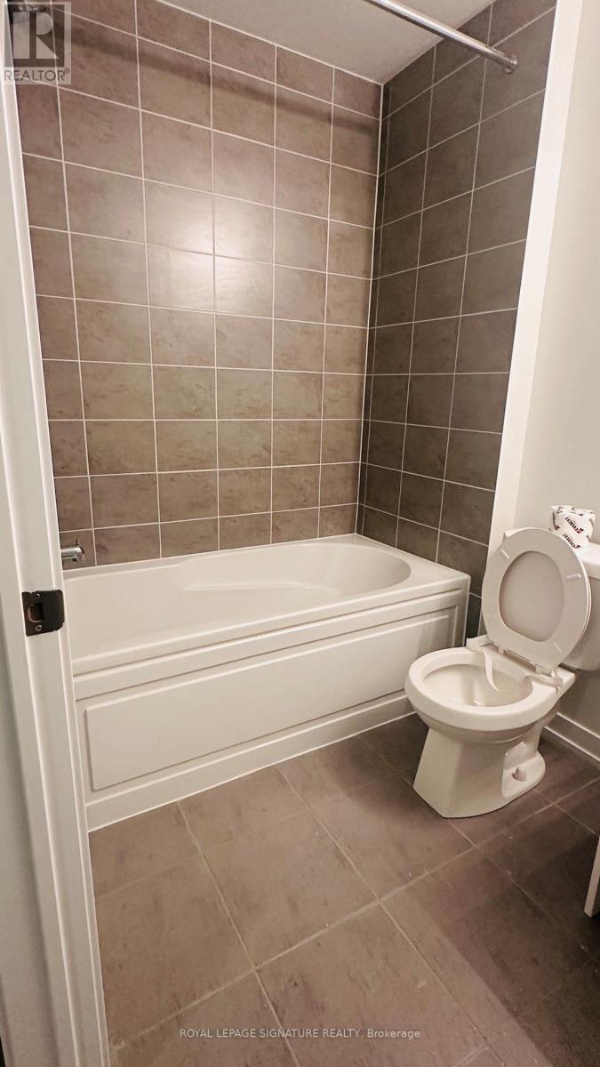 316 - 3401 Ridgeway Drive, Mississauga, Ontario  L5L 0B9 - Photo 5 - W13214526