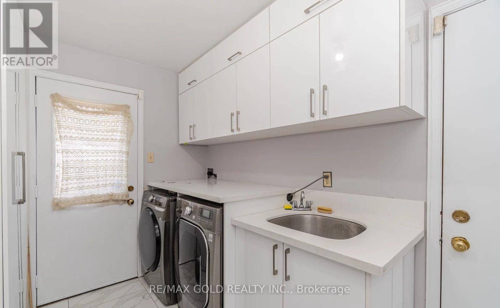 21 Nottingham Crescent, Brampton, Ontario  L6S 4G3 - Photo 13 - W13214534