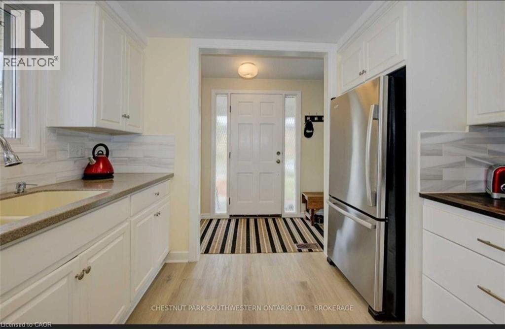 275 Kingswood Drive Unit# Upper, Kitchener, Ontario  N2E 1S1 - Photo 4 - 40834761