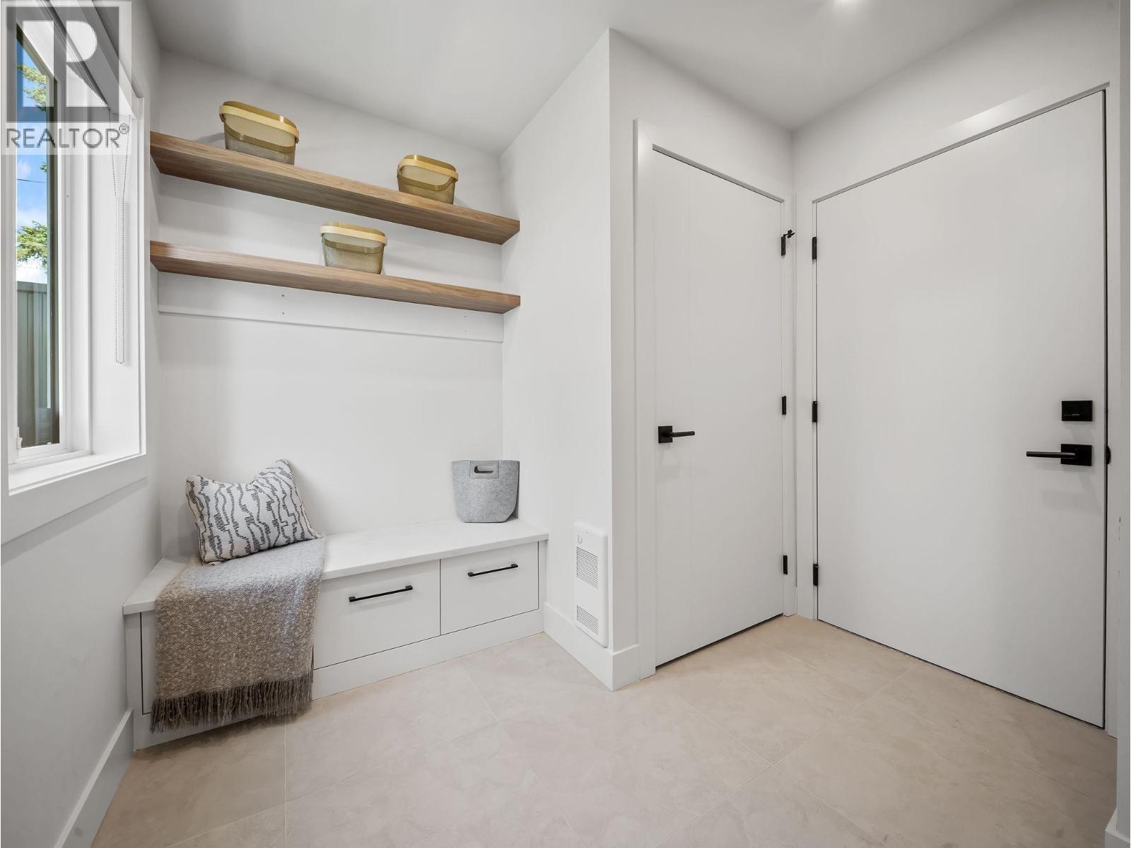 3 3786 Peter Street, Burnaby, British Columbia  V5J 1N4 - Photo 5 - R3129054