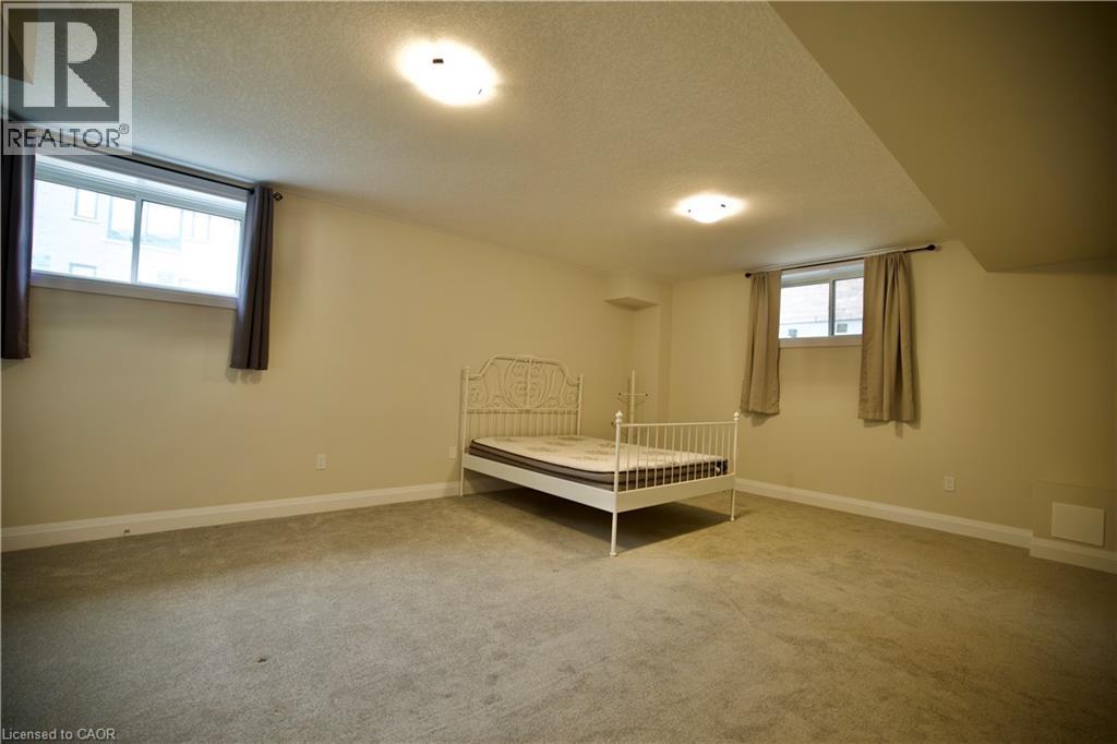 559 Balsam Poplar Street, Waterloo, Ontario  N2V 0H8 - Photo 5 - 40833683