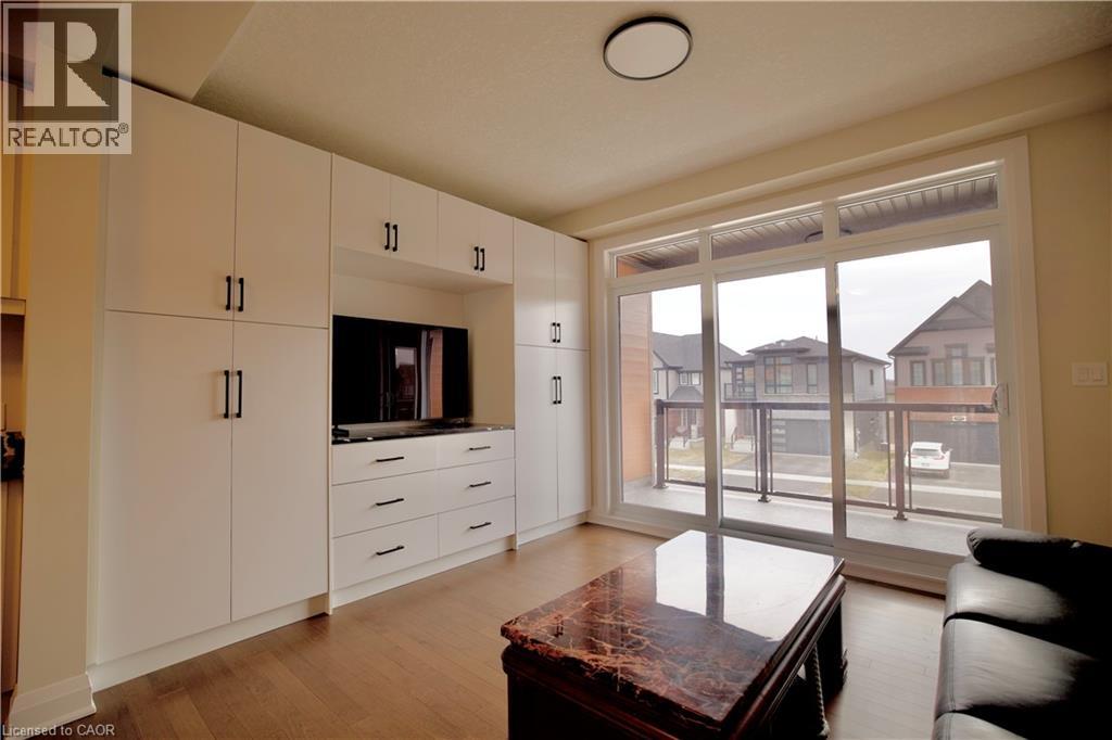 559 Balsam Poplar Street, Waterloo, Ontario  N2V 0H8 - Photo 8 - 40833683