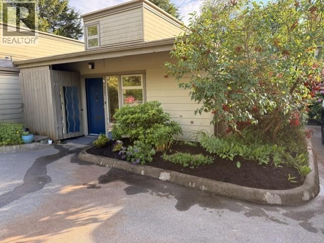 7361 Liard Place, Vancouver, British Columbia  V5S 4A3 - Photo 2 - R3116003