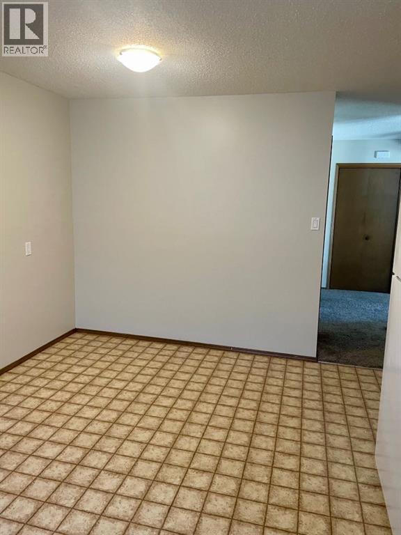 4824 Varsity Drive NW, Calgary, Alberta  T3A 1A3 - Photo 32 - A2310060