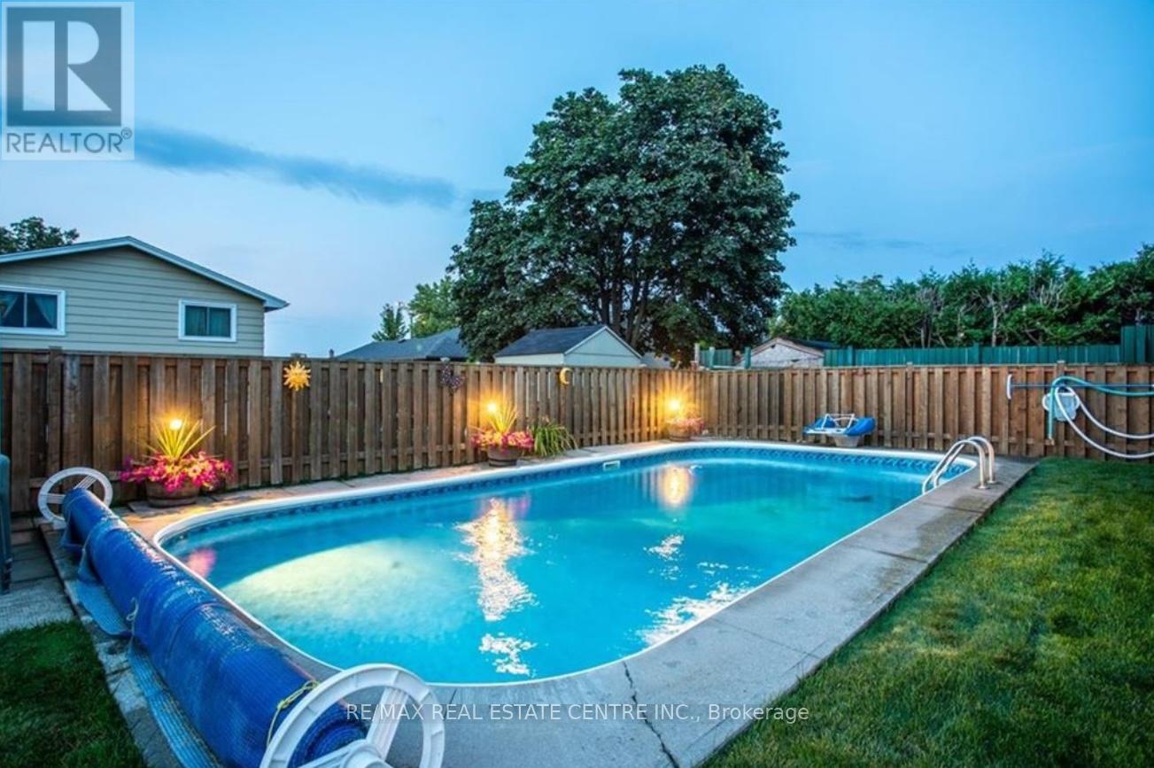 Upper - 87 Locheed Drive, Hamilton, Ontario  L8T 4L5 - Photo 37 - X13214464