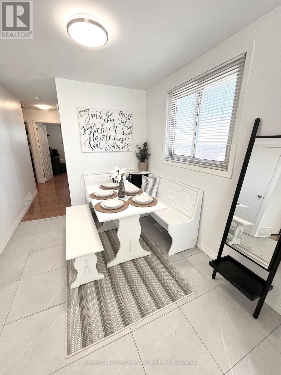 Upper - 87 Locheed Drive, Hamilton, Ontario  L8T 4L5 - Photo 5 - X13214464