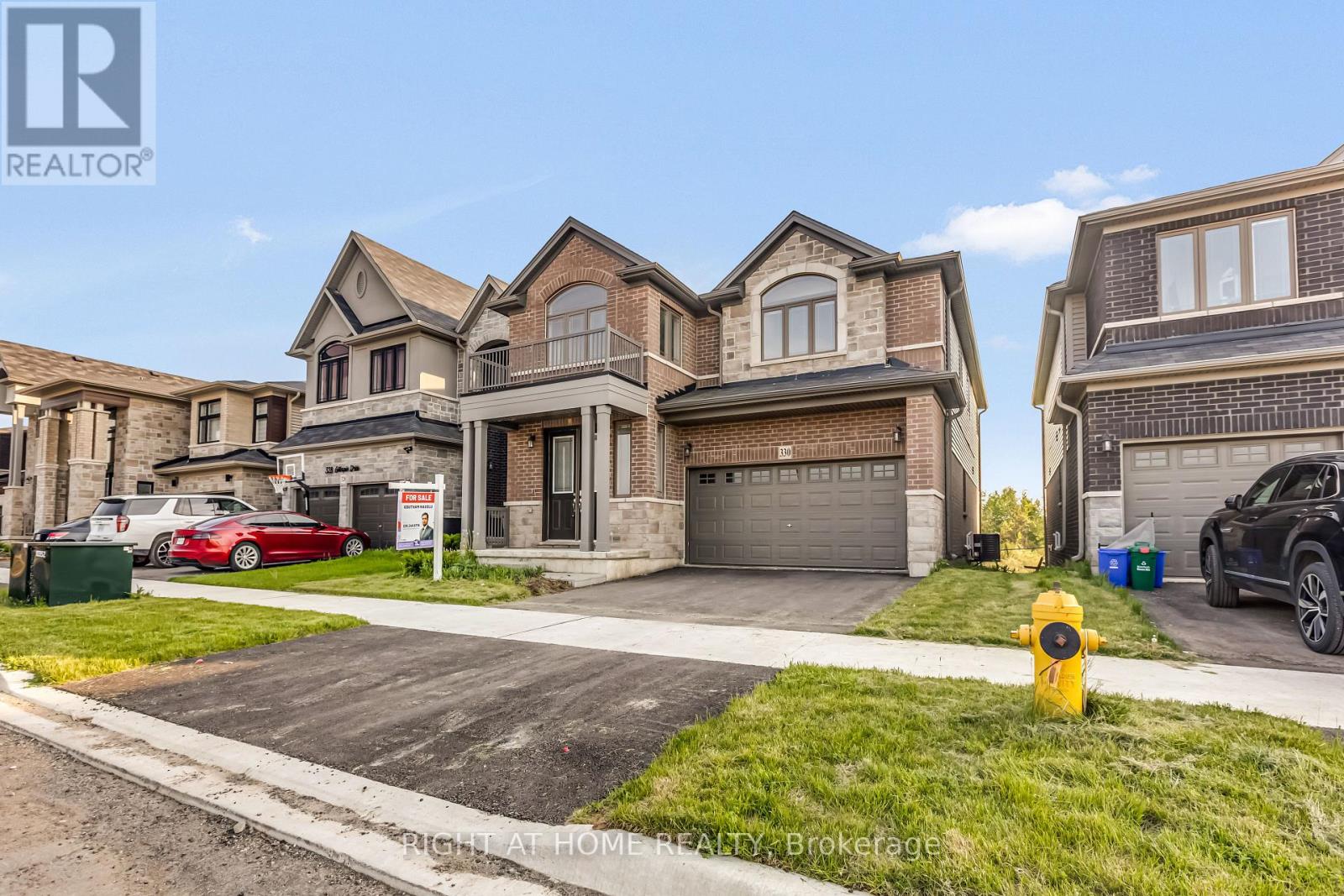 330 Gillespie Drive, Brantford, Ontario  N3T 0X1 - Photo 3 - X13214506