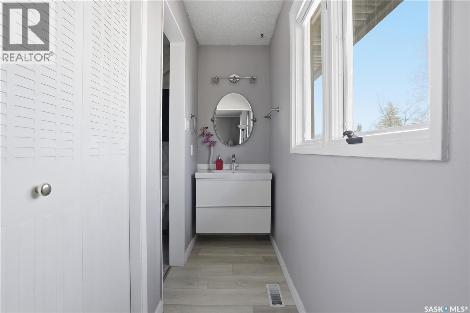 54 Schwann Place, Regina, Saskatchewan  S4V 0C3 - Photo 29 - SK037581