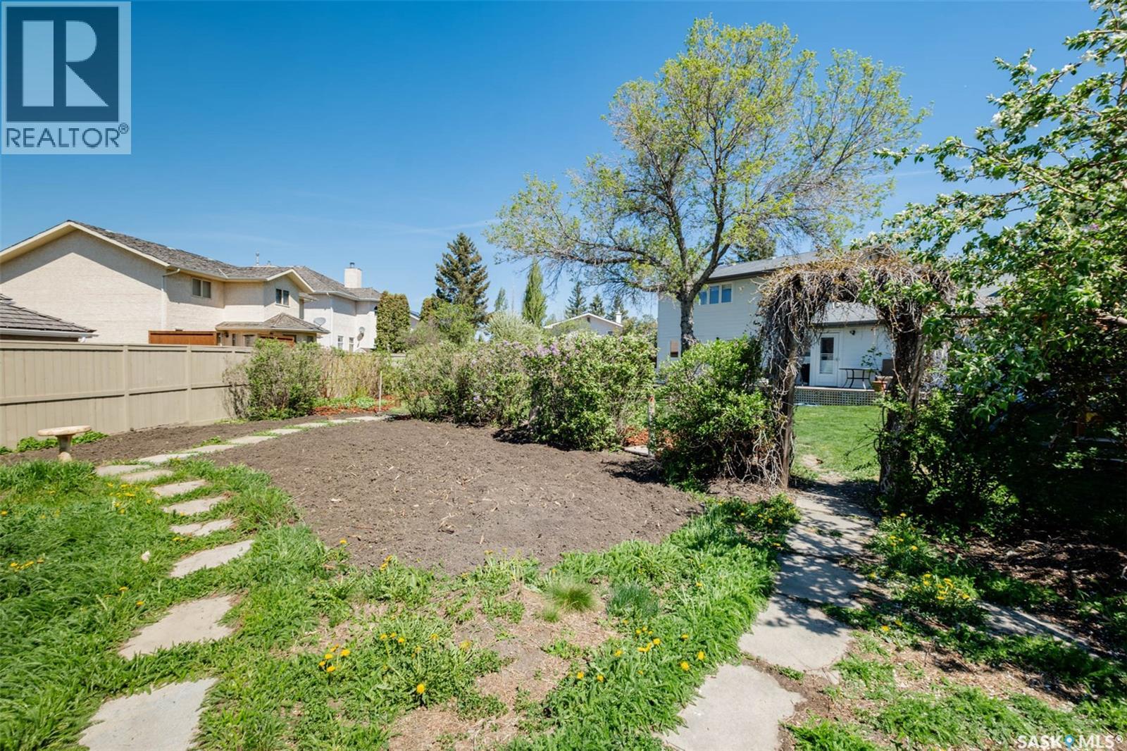 324 Lockwood Road, Regina, Saskatchewan  S4S 6E2 - Photo 36 - SK037523