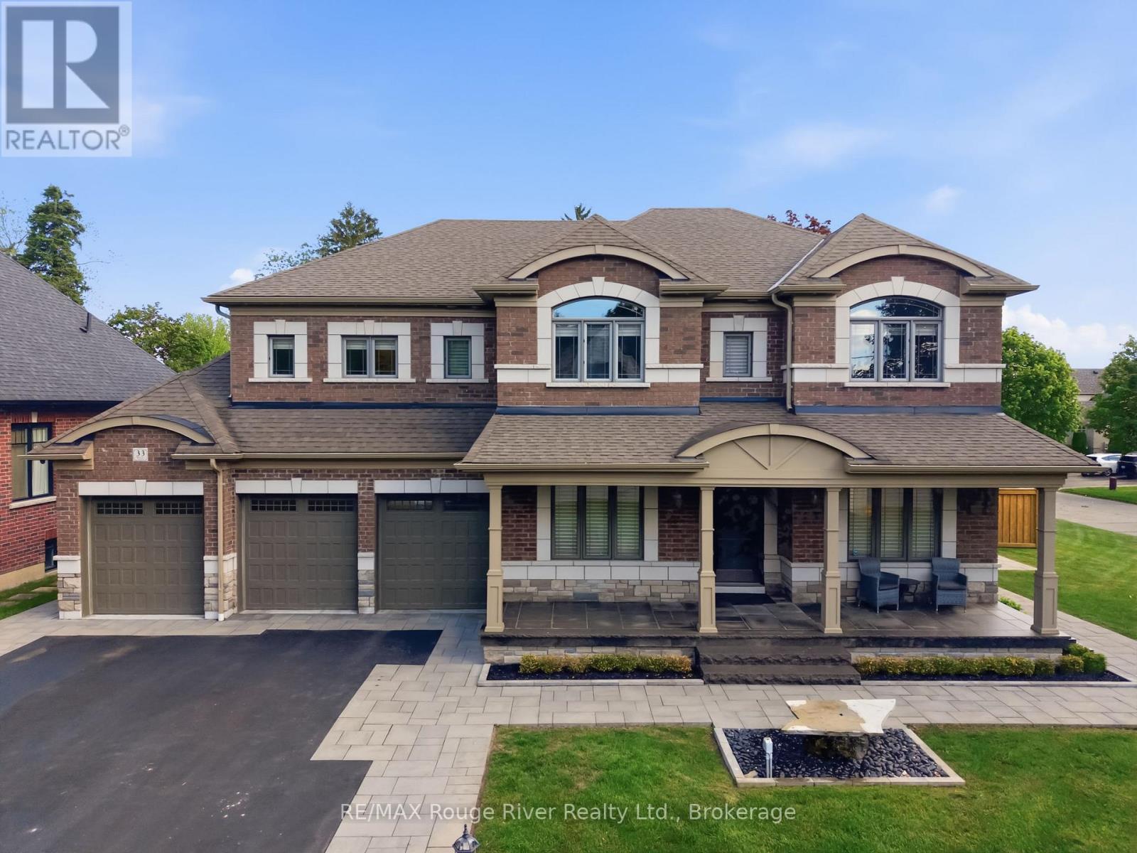 33 NORTH STREET, Whitby, Ontario