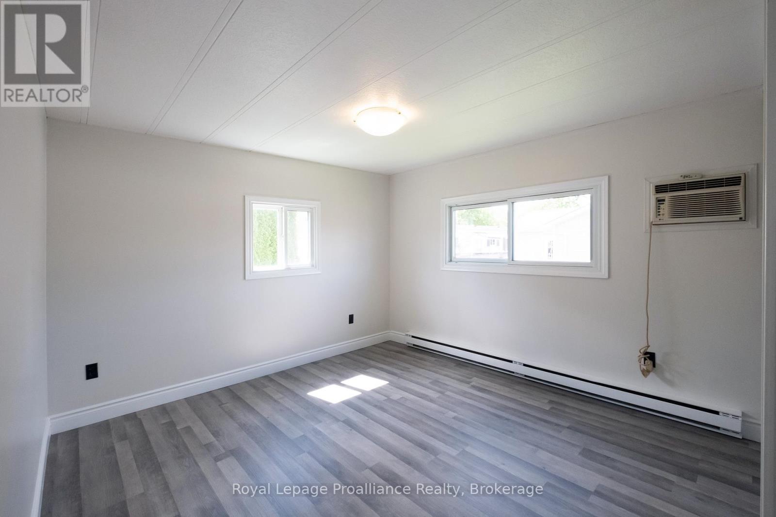 18 Finch Lane, Quinte West, Ontario  K8N 4Z3 - Photo 13 - X13214796