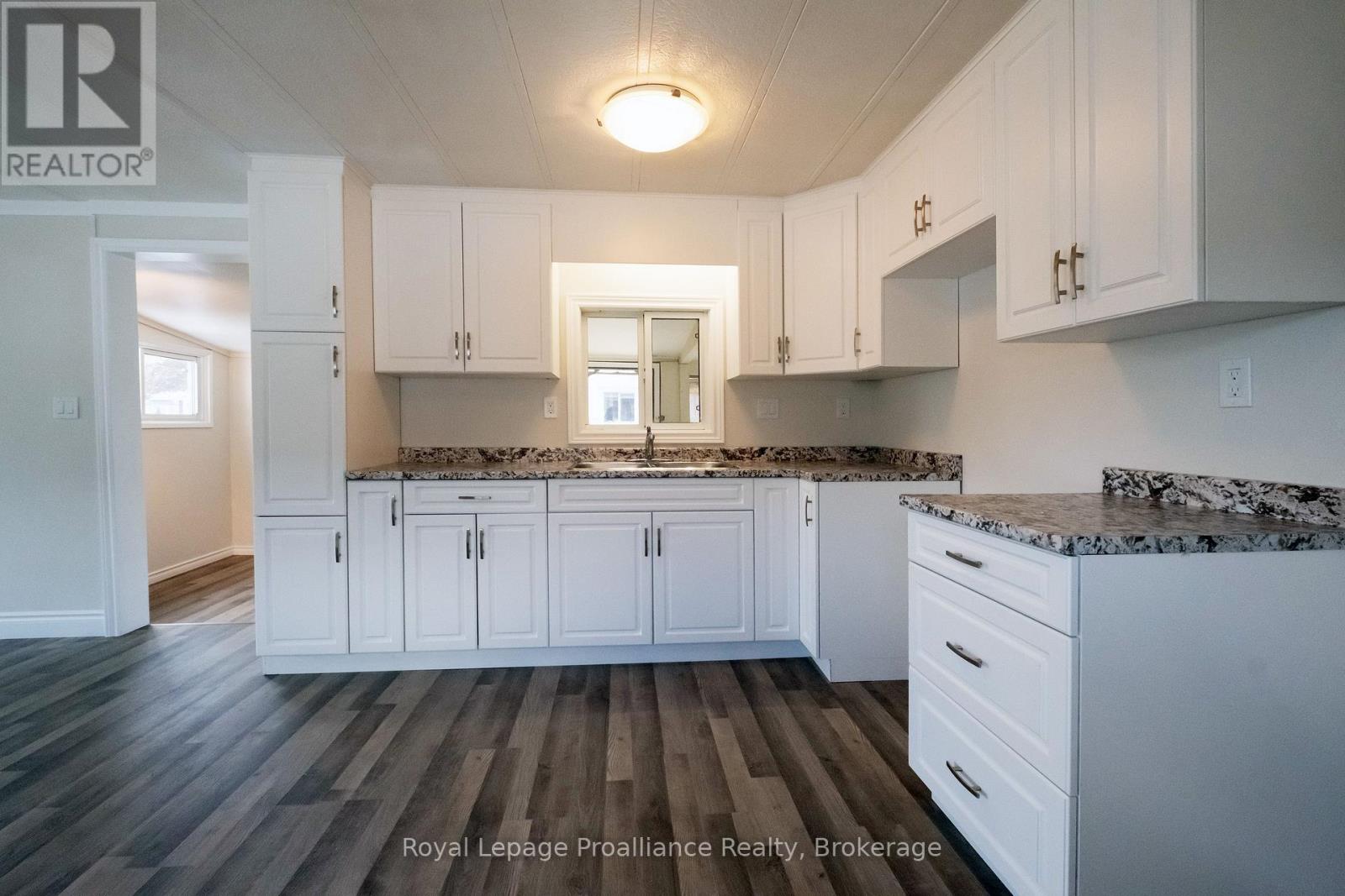 18 Finch Lane, Quinte West, Ontario  K8N 4Z3 - Photo 6 - X13214796