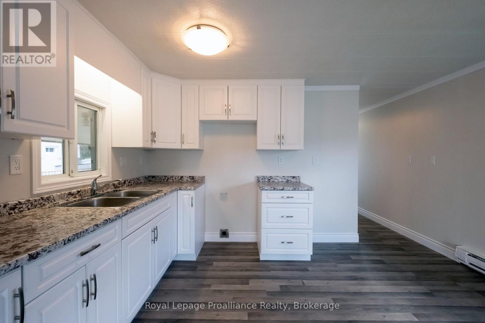 18 Finch Lane, Quinte West, Ontario  K8N 4Z3 - Photo 7 - X13214796