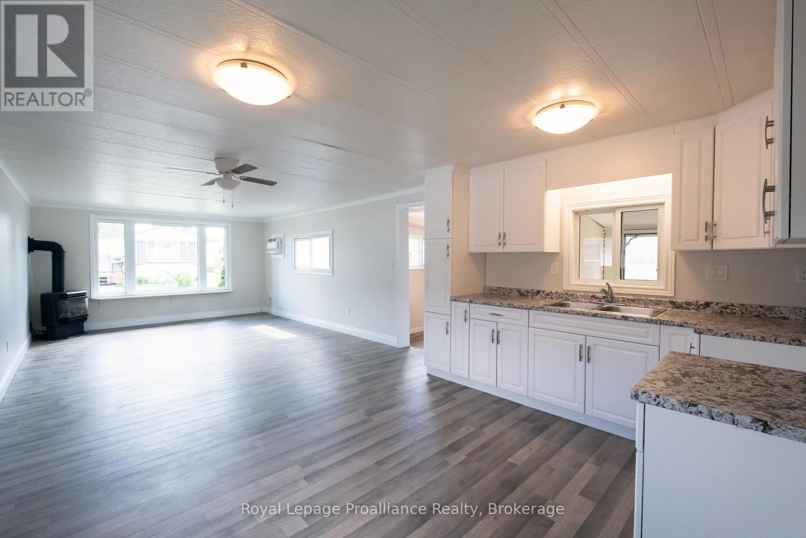 18 Finch Lane, Quinte West, Ontario  K8N 4Z3 - Photo 8 - X13214796