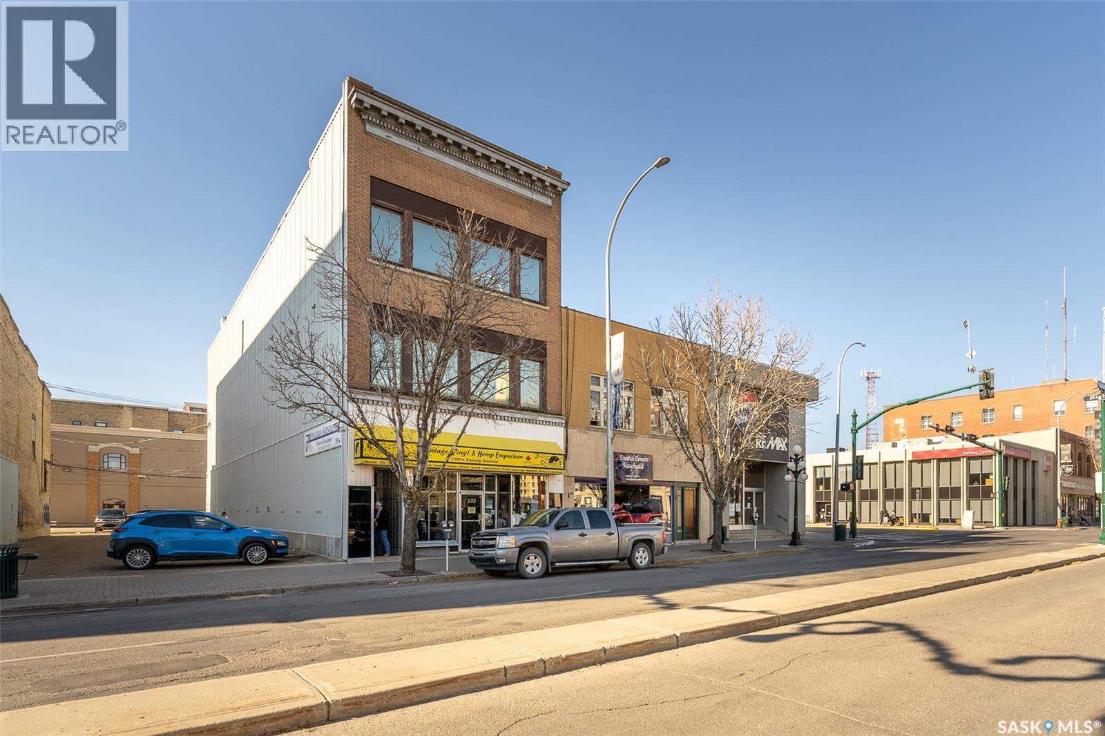 130 Main Street N, Moose Jaw, Saskatchewan  S6H 3J7 - Photo 3 - SK009527
