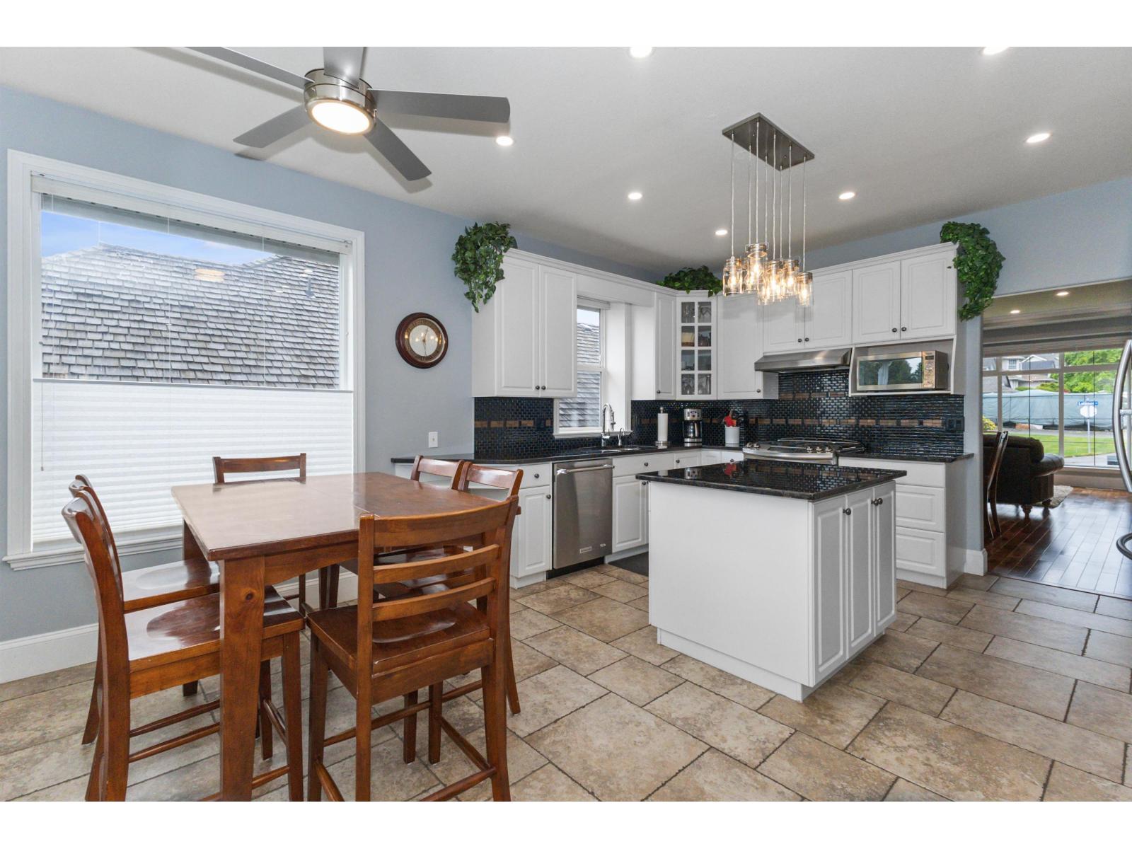 3855 Latimer Street, Abbotsford, British Columbia  V2S 7K6 - Photo 12 - R3128456