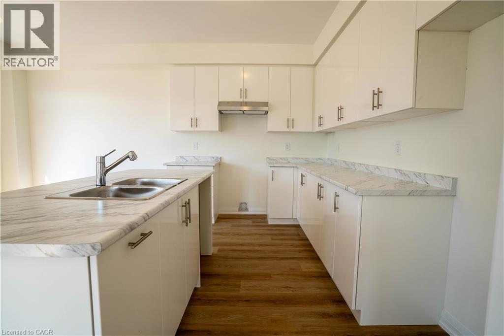 Adeline Crescent, Breslau, Ontario  N0B 1M0 - Photo 10 - 40834233