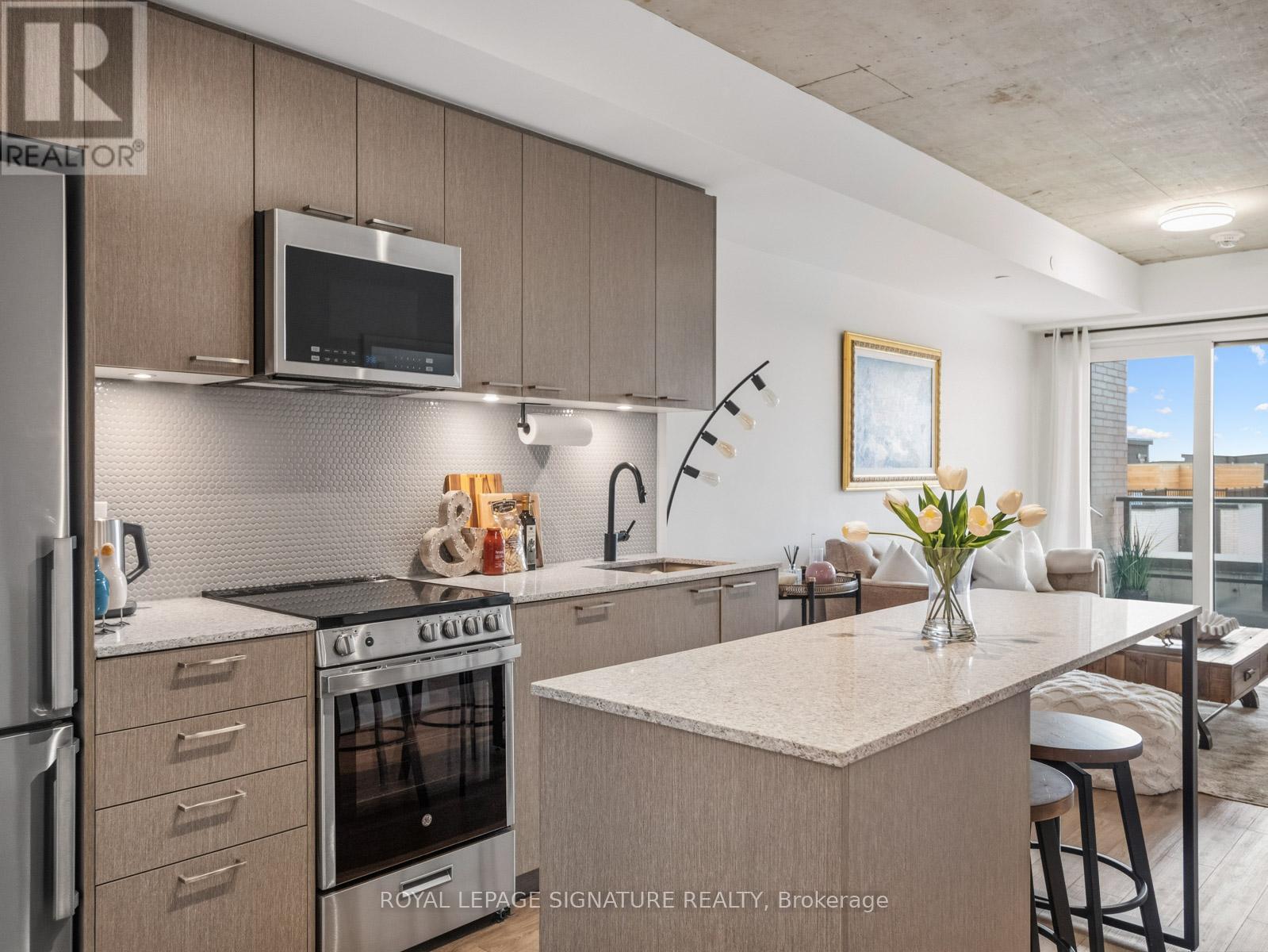 403 - 1808 ST CLAIR AVENUE, Toronto, Ontario