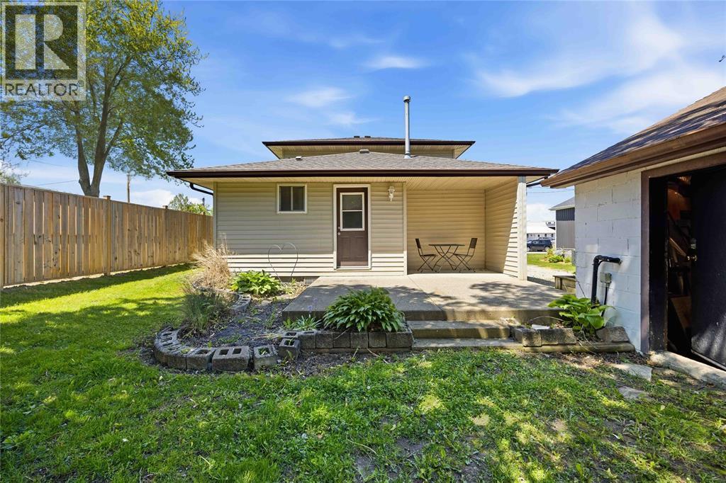 502 Plympton Street, Plympton-Wyoming, Ontario  N0N 1T0 - Photo 31 - 26012505